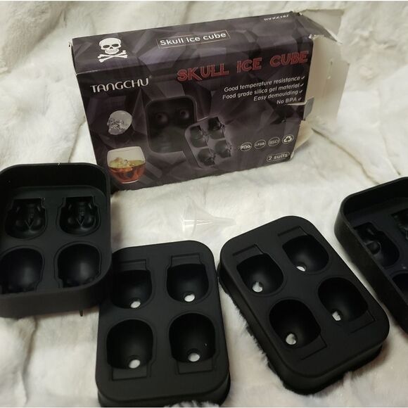 Ice Cube Maker  - Picture 3 of 8